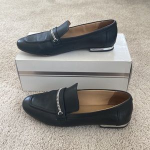 Franco Sarto Size 9 Black Leather Loafers with silver chain
